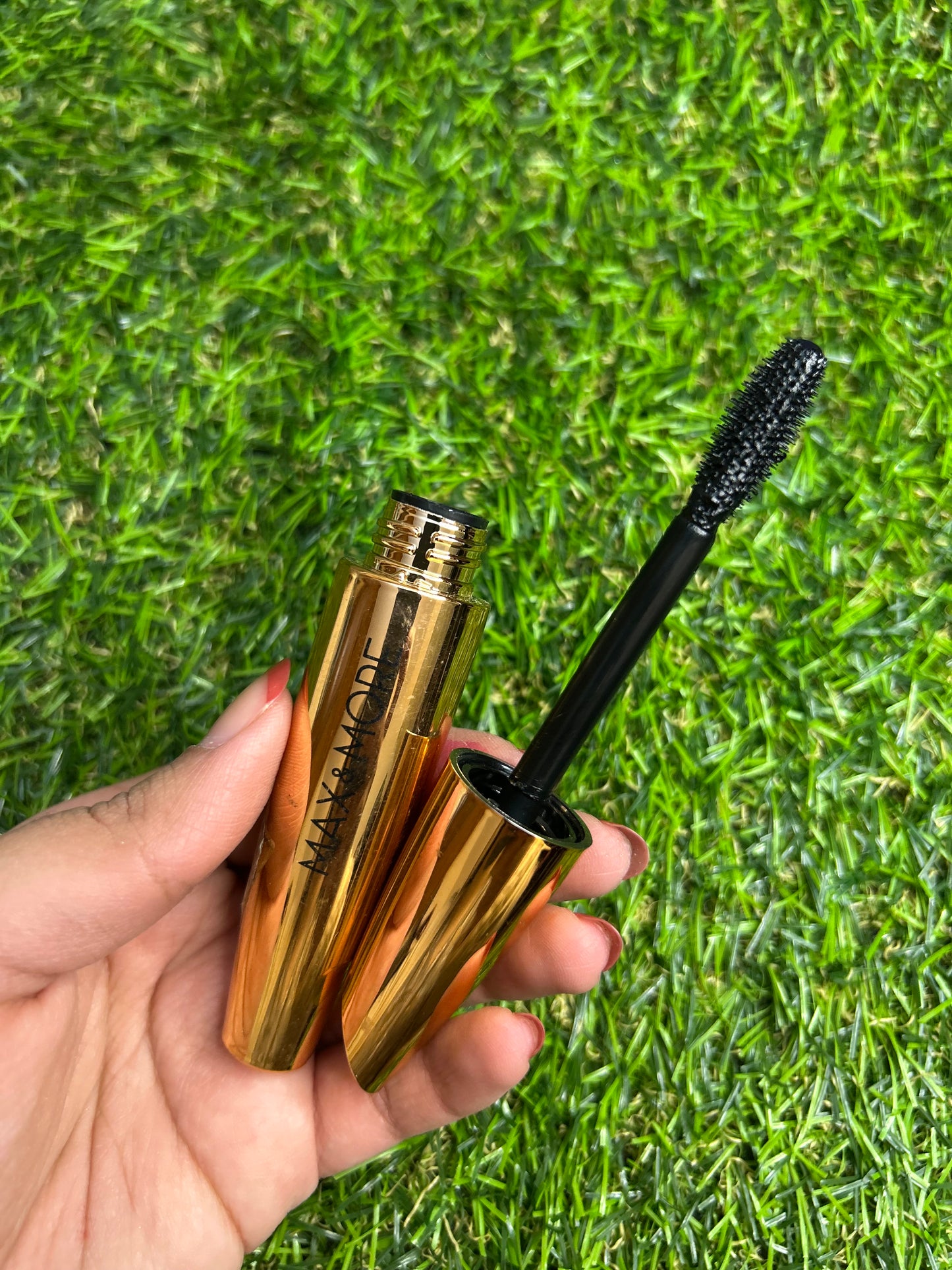 Max & More Volume Mascara