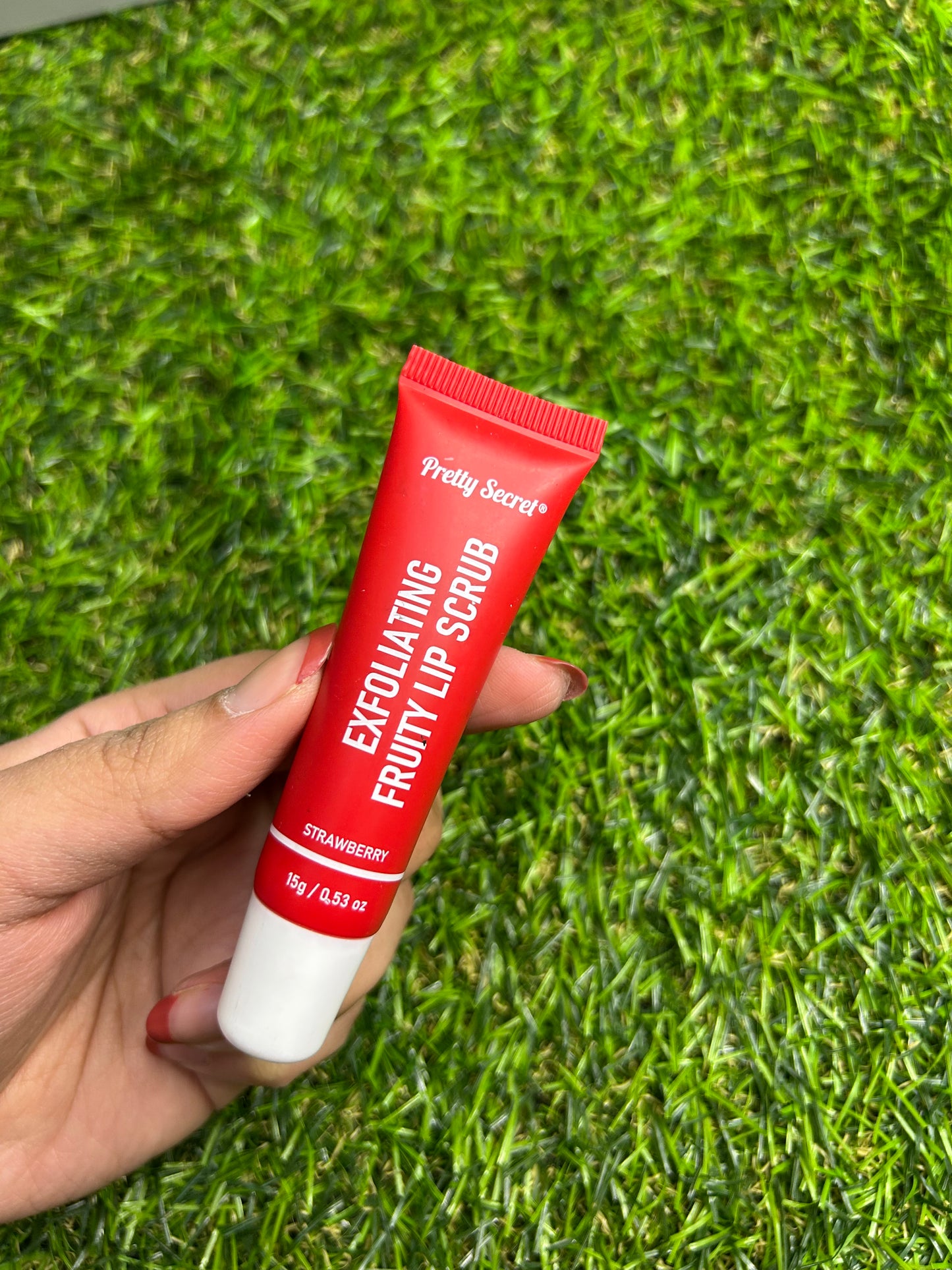 Pretty Secret Exfoliating Lip Scrub