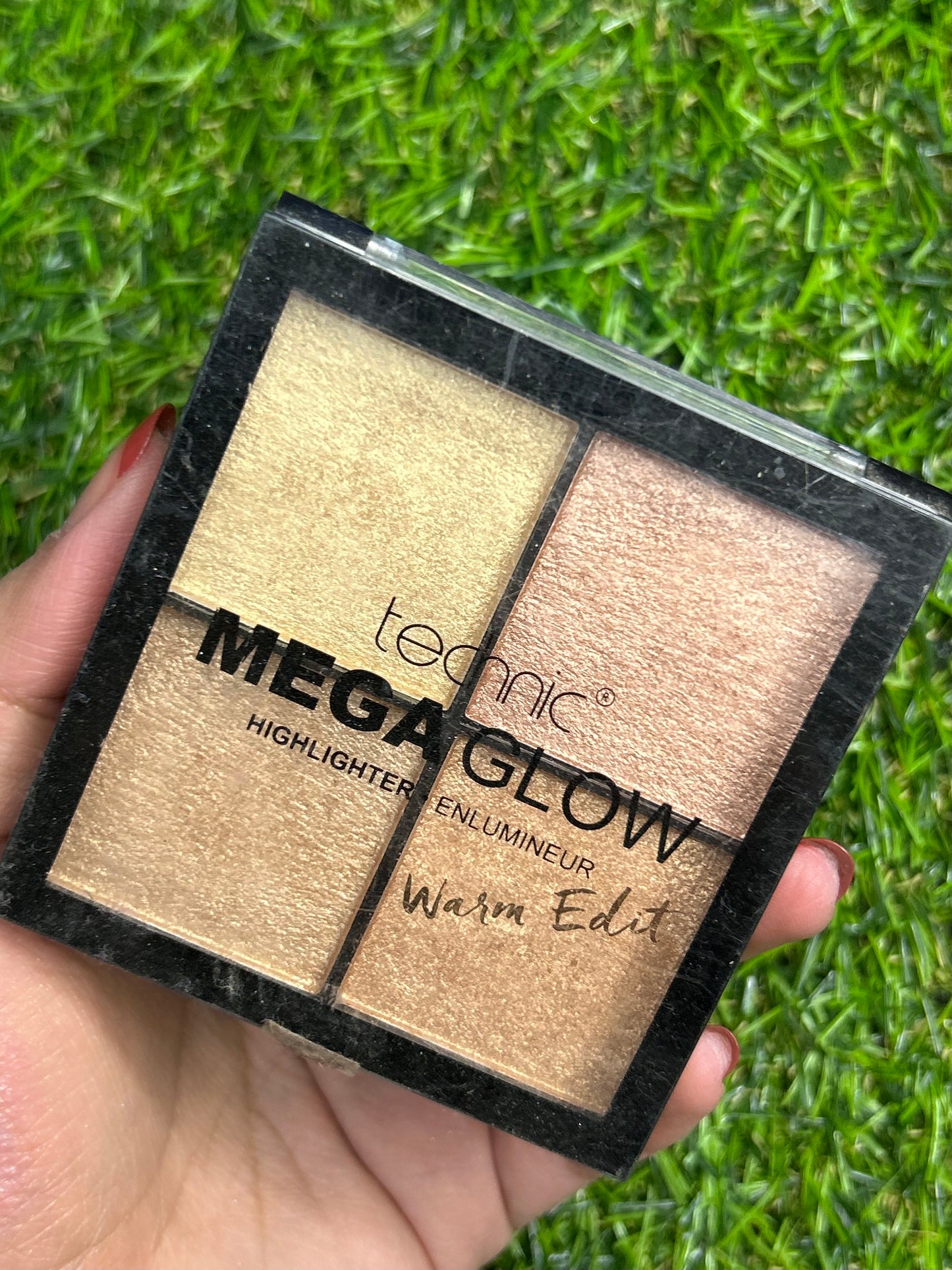 Technic Highlighter Palette